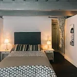 Esencia De Sevilla